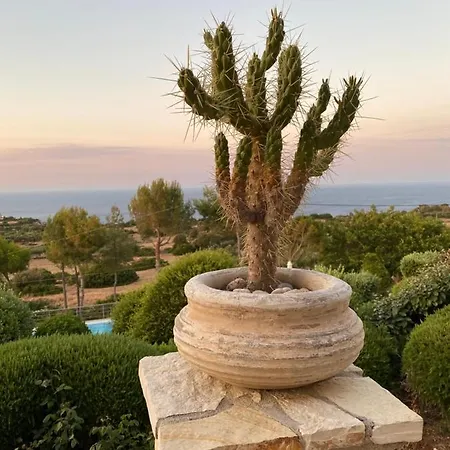 Hotel de apartamente Lithies Sea View Boutique